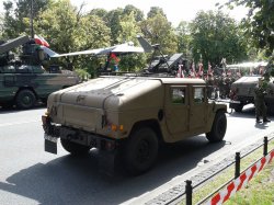 Zdjęcie-3123 HUMVEE z dronem na wyrzutni.jpg