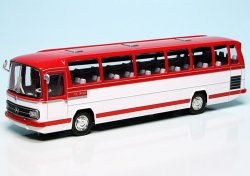 Schuco 452611100 Mercedes-Benz O302.jpg