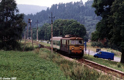 2002.08.06. - Powroźnik - ET21-630 na czele międzynarodowego poc. os. nr 8753 rel. Plavec - ...jpg