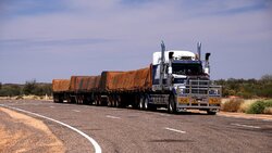 road-train-1185254_960_720.jpg