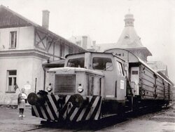 Ls150 z wagonem chłodnią (VEB Dessau 5163xx) La i chłodnią L. początek lat 70..jpg