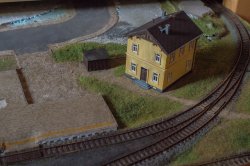 dom kolejarza h0 auhagen.jpg