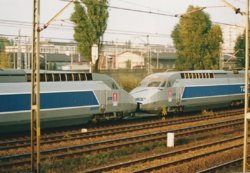 TGV-A 325 (4).JPG