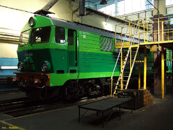 2007.05.10. - Gdynia Grabówek - SU46-041 w macierzystej szopie po powrocie ze świeżo zakoń...jpg