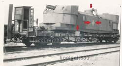 armoured wagon loaded on railcar. Russland.jpg