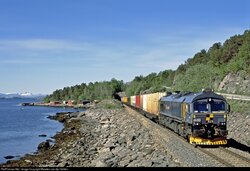 2008.06.03. - CargoNet 66 405 with train 5790 from Bodø to Trondheim, fot. Maarten van der Ve...jpg