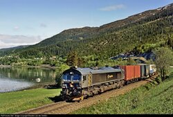 2008.05.29. - Hauknes - CargoNet 66 403 passes Hauknes on its way as train 5790 from Bodø to ...jpg