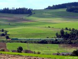 2006.09.09. - ET21-350 z opóź. 20 min. poc. os. nr 216 rel. Jelenia Góra - Wrocław Gł., o...jpg