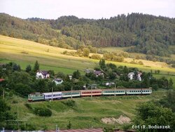 2007.06.28. - Krynica - ET21-630 jako poc. nr 033201 rel. Powroźnik - Krynica, jedzie do Kryn...jpg