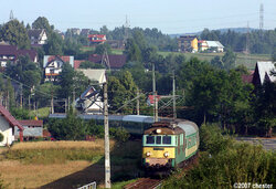 2007.07.28. - ET21-272 z poc. posp. 53505 rel. Gdyni Gł. - Zakopane, odjeżdża ze Skawy, fot...jpg