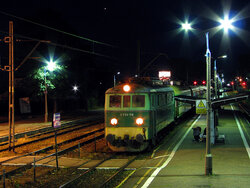 2008.07.06. - Nowy Targ - ET21-98 [CM Kraków] z poc. pośp. nr 35512 rel. Zakopane - Gdynia G...jpg