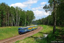 2009.05.23. - szlak Węgliniec - Pieńsk - SU46-043 z poc. REGIO nr 513 rel. Wrocław Gł. - G...jpg