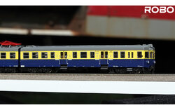 400310-pkp-en57-648-st-warszawa-model-z-oswietleniem.jpg